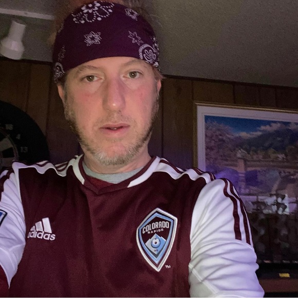 Meet your Posher, Antonio Buendia - Picture 3 of 4